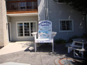 Put-in-Bay Poolview Condo #5